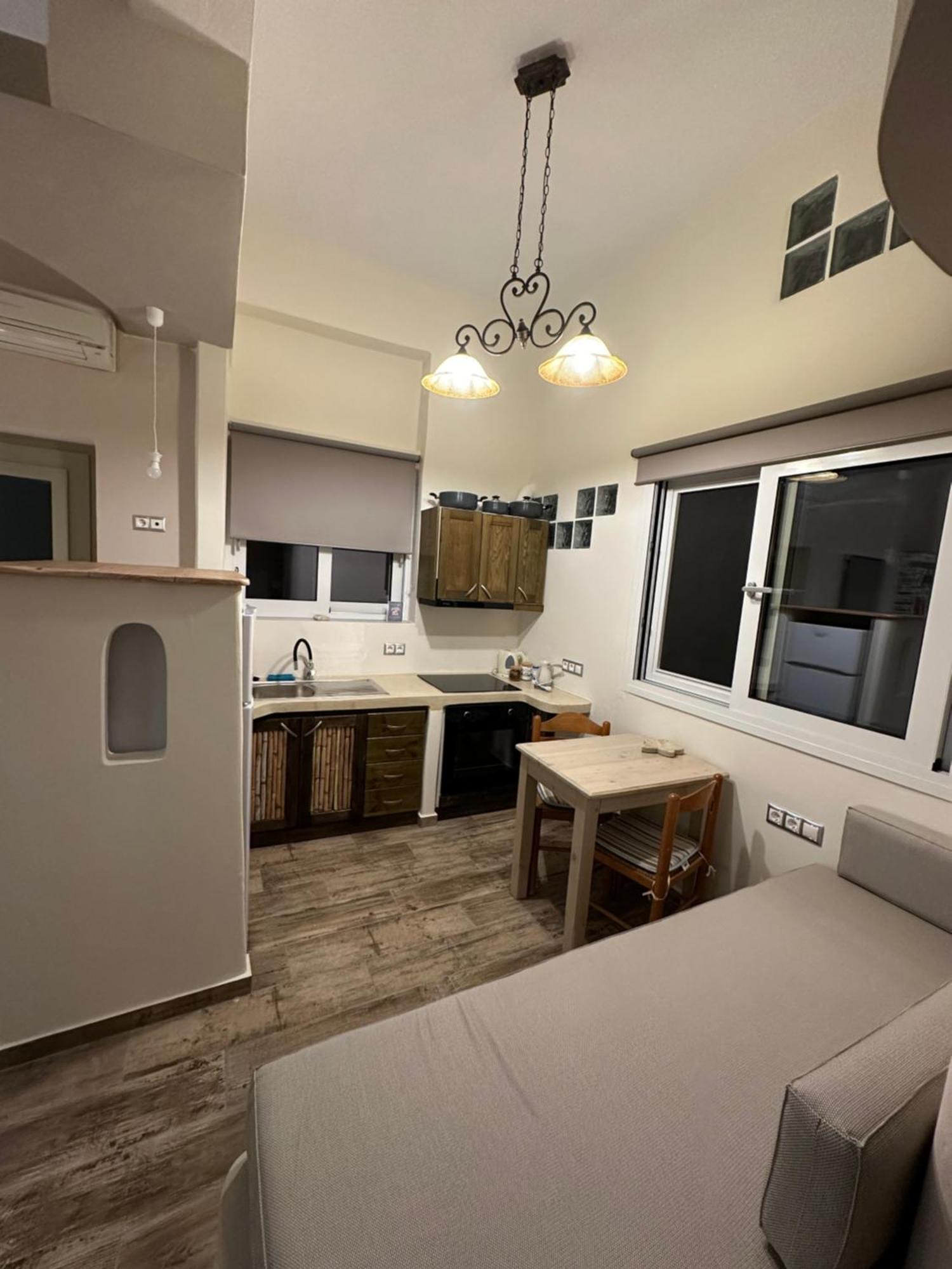 Afrodite Hotel Тинос Экстерьер фото